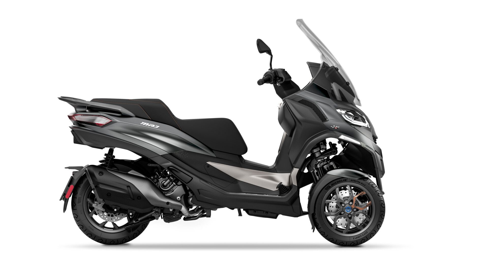 Piaggio_MP3-530-Exclusive_Grigio-Titanio_Lat-dx