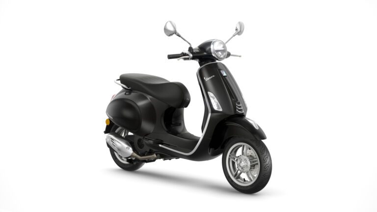 Vespa_Primavera_125_NeroConvinto_3-4-Ant-DX-768x432