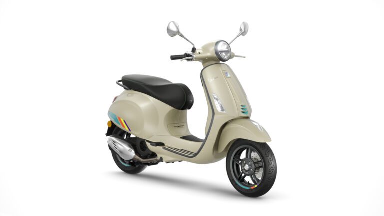 Vespa_Primavera_S_125_BeigeAvvolgente_3-4-Ant-DX-768x432